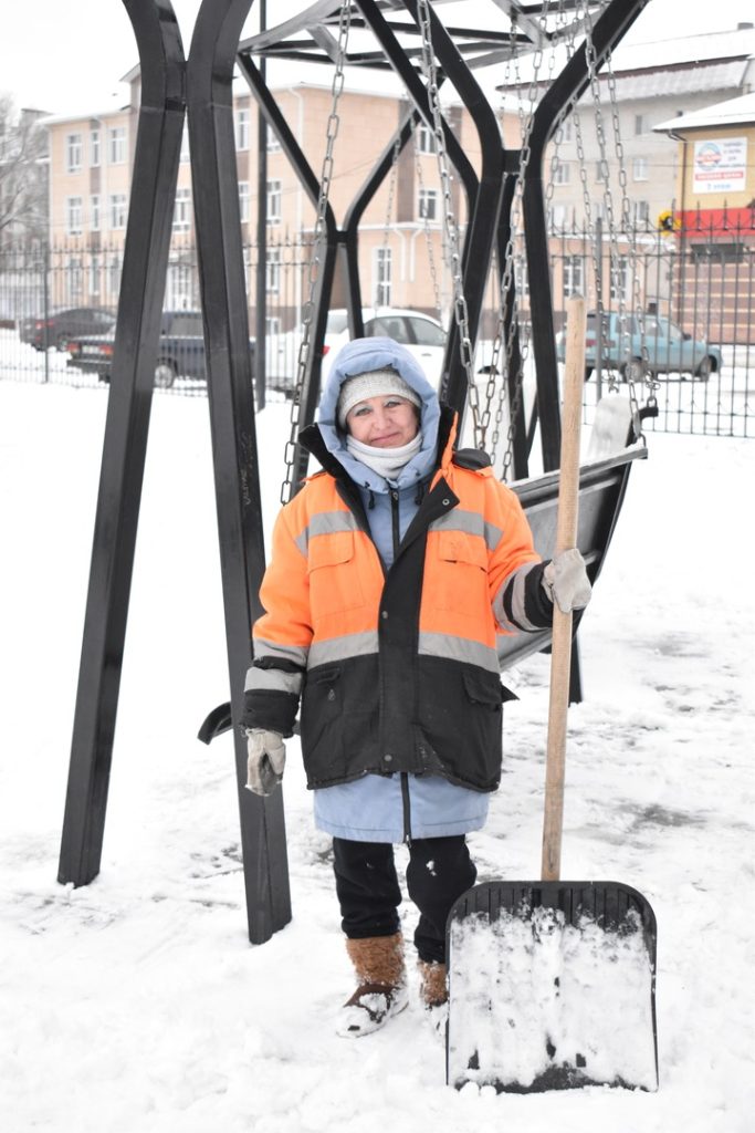 После продолжительных бесснежных дней в город вернулись осадки.