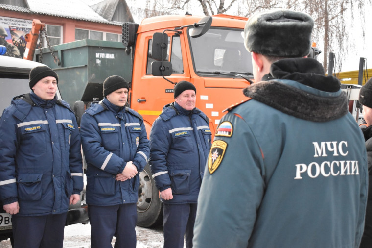 В Павловске проверили готовность служб к наступлению половодья. В Павловске проверили готовность служб к наступлению половодья.